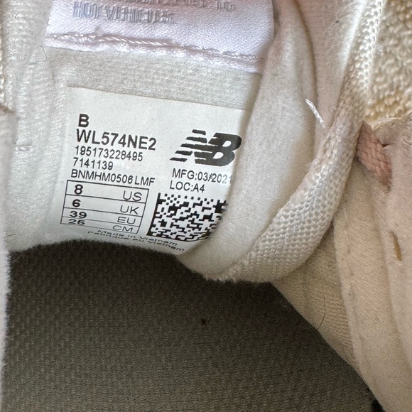 New Balance 574 Sneakers Running Shoes Blush Pink Beige Light Blue WL574 Size 8 - Picture 5 of 10